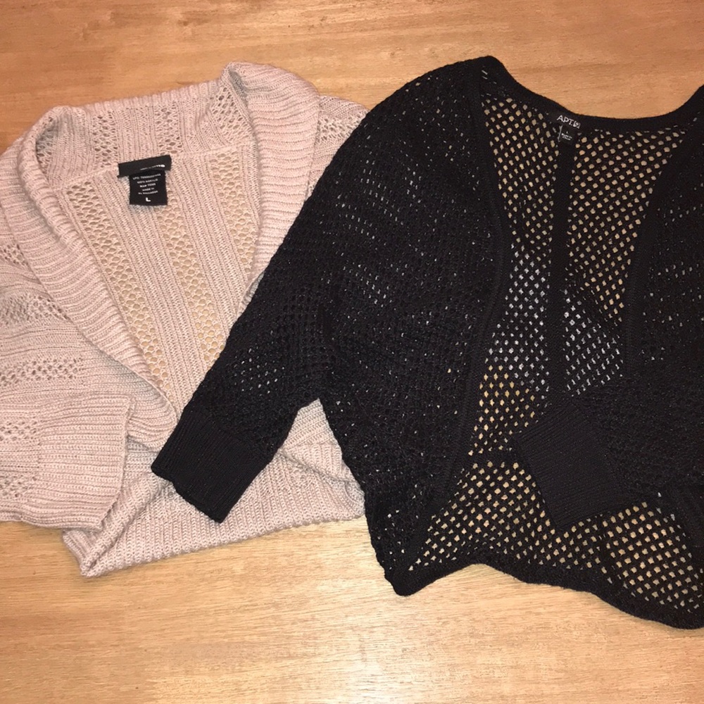 2 cropped sweaters